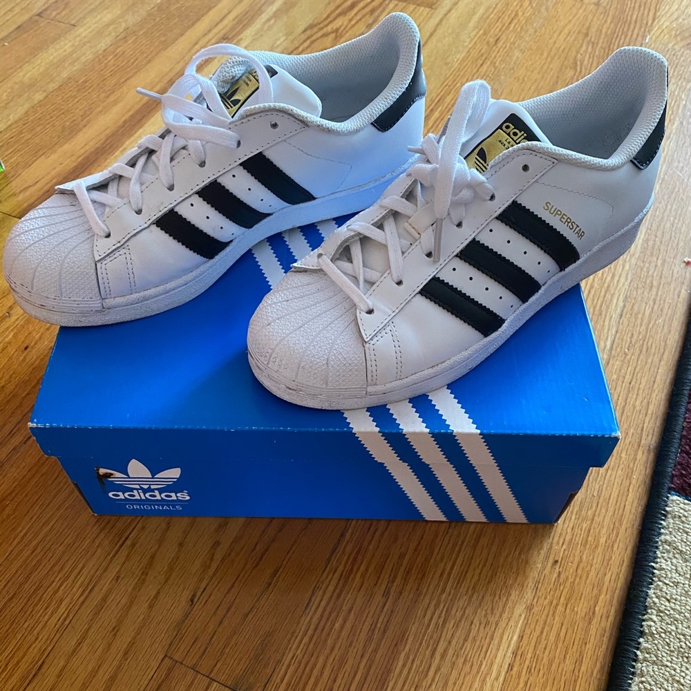Adidas Superstar Sneakers - Picture 4 of 12